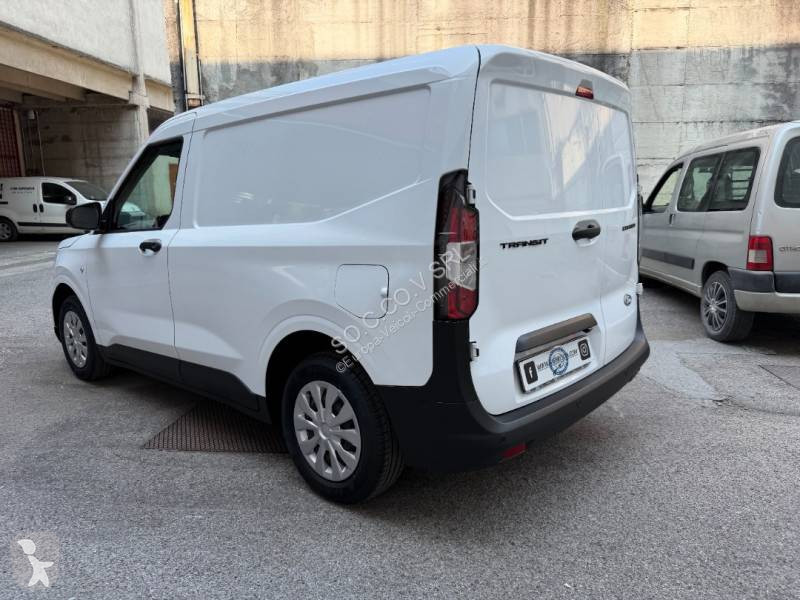 Комерційні автомобілі Ford