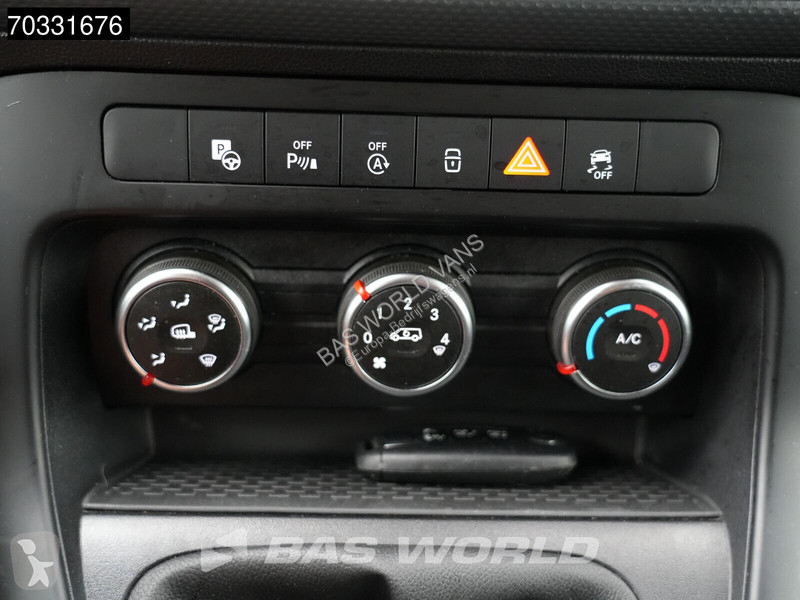 Véhicule utilitaire Mercedes L2H1 LED Klima...