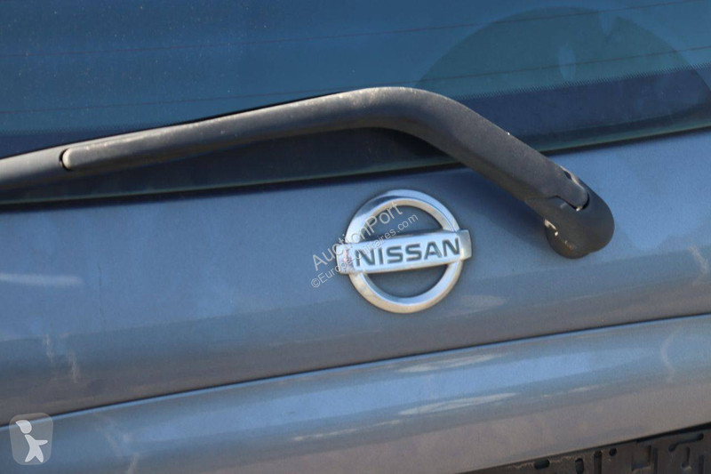 Furgoneta Nissan