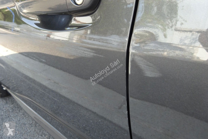 Véhicule utilitaire Peugeot 1,2 PURETECH 130 BVA