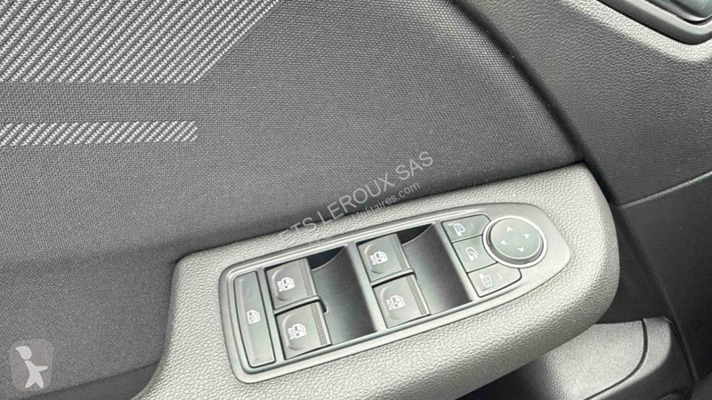 Véhicule utilitaire Renault CLIO V