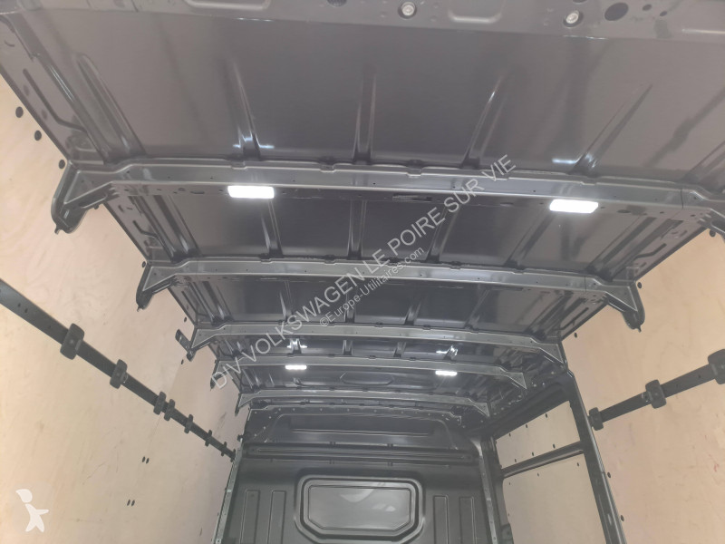 Furgoneta Volkswagen CRAFTER VAN 35 L3H3 2.0...