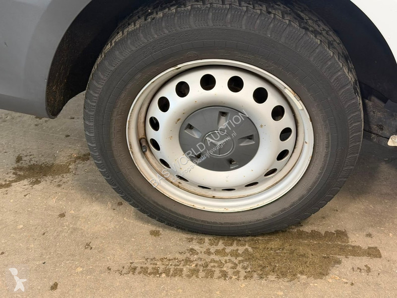 Véhicule utilitaire Mercedes 111 CDI Lang