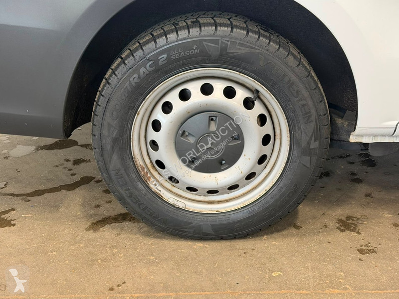 Véhicule utilitaire Mercedes Lang Vito