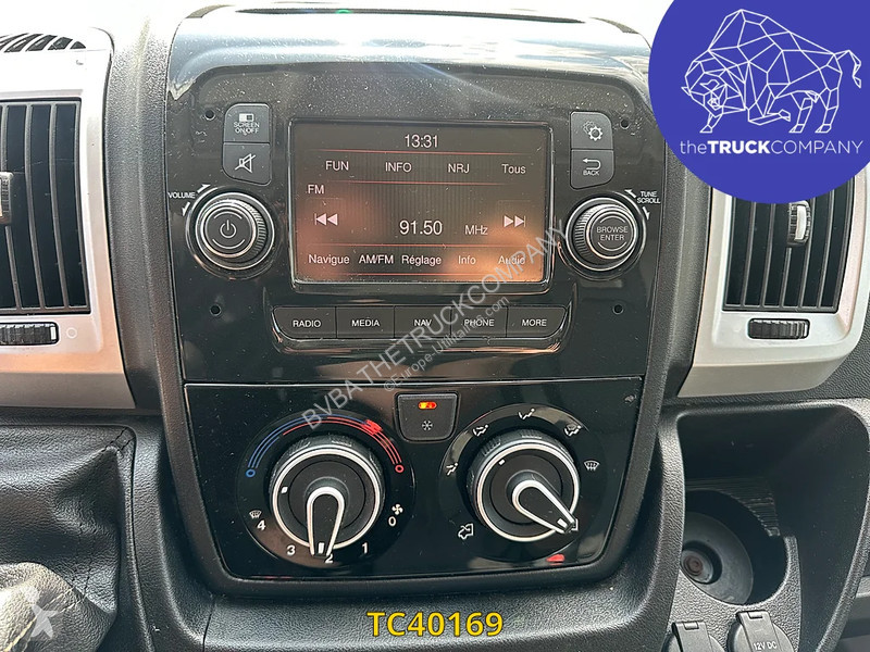 Bedrijfswagen Fiat 160cv caisse hayon