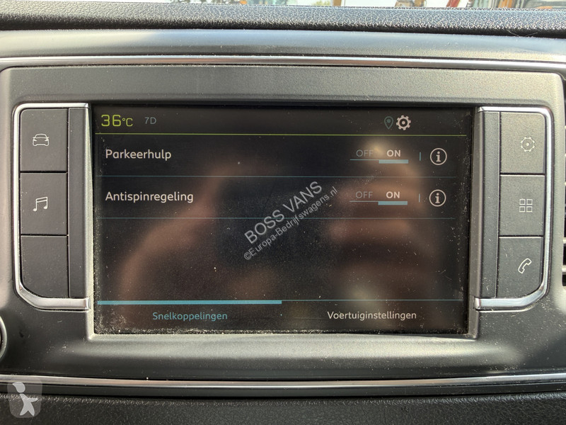 Véhicule utilitaire Peugeot 75 kWh 136PK L2H1...