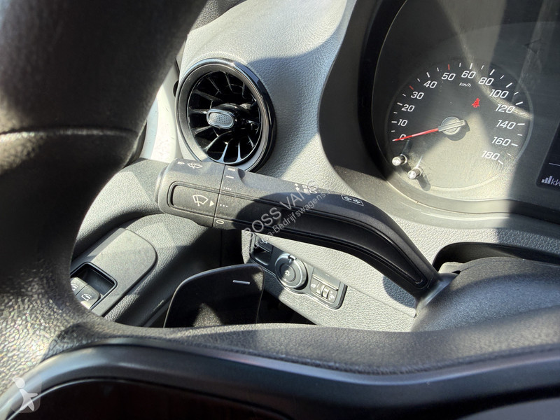 Véhicule utilitaire Mercedes 312 55kWh L2H2...