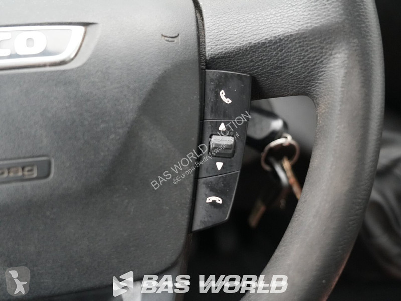 Véhicule utilitaire Iveco 35C17