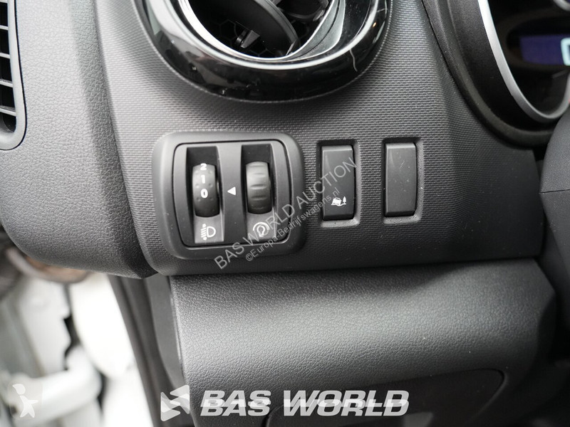 Veículo utilitário Renault 145pk