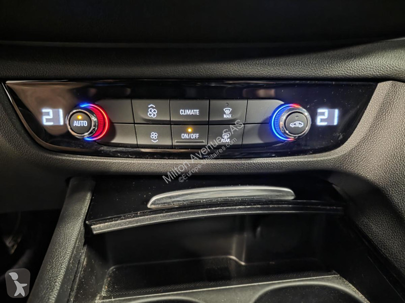 Véhicule utilitaire Opel Grand Sport 1.6 CDTI...