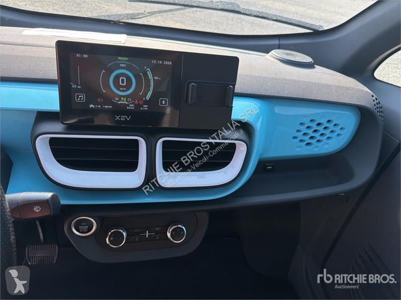 Коммерческий автомобиль  XEV Yoyo Electric...