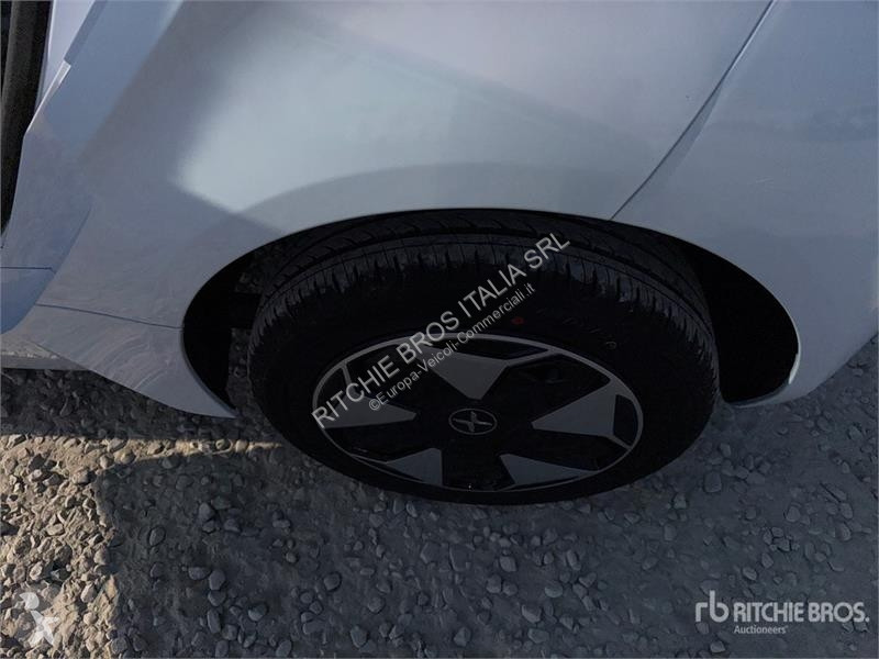 Лекотоварен автомобил  XEV Yoyo