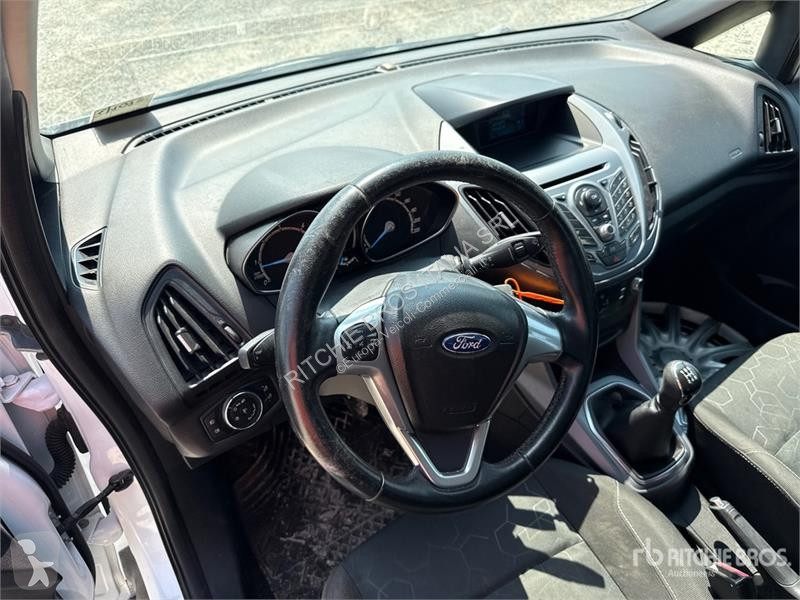 Véhicule utilitaire Ford