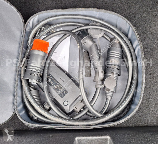 Furgoneta Mercedes EQE 500 4Matic*A Line*Leder*...