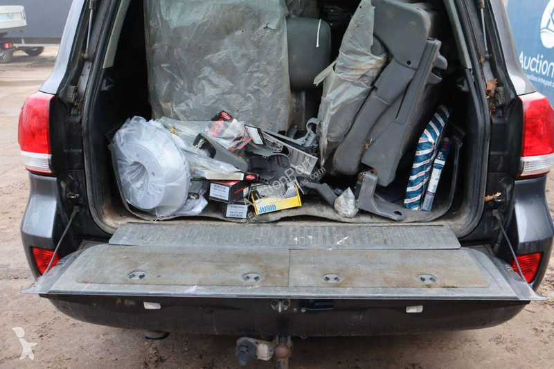 Furgoneta Toyota LANDCRUISER (200 SERIES)