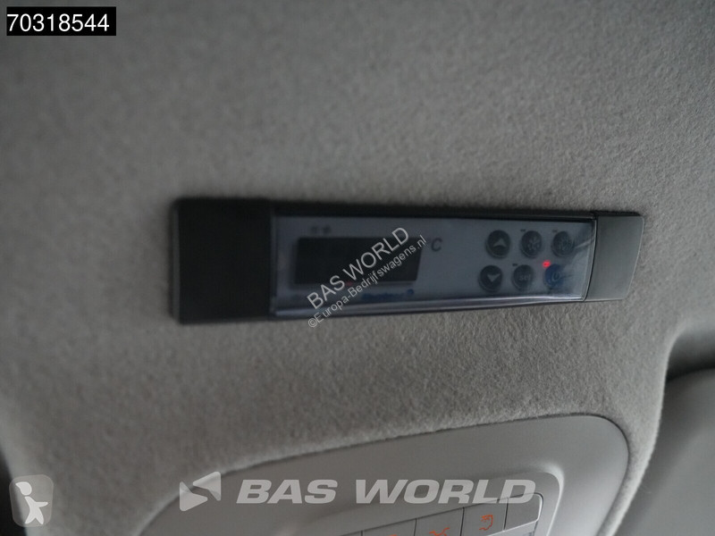 Лекотоварен автомобил Mercedes 116 Automaat...