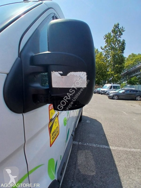 Комерційні автомобілі Renault MASTER