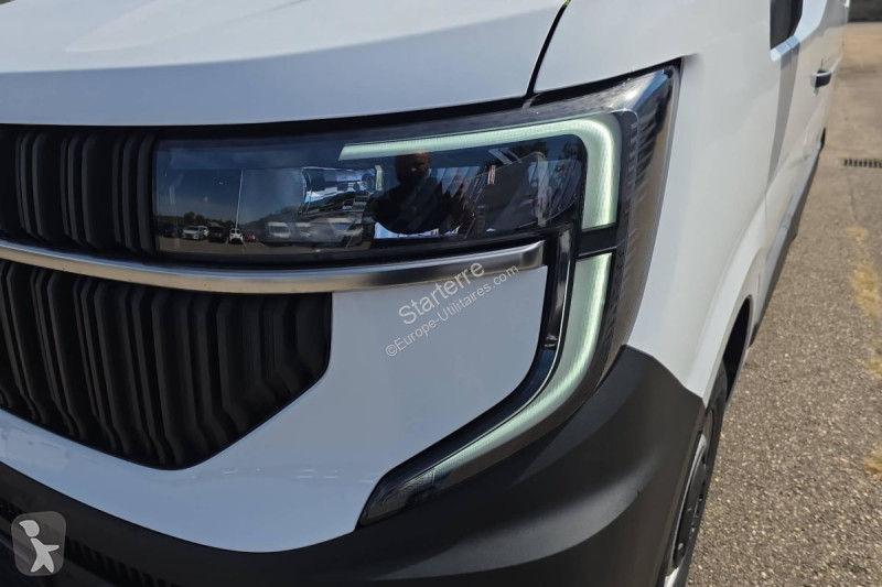 Véhicule utilitaire Renault Fourgon