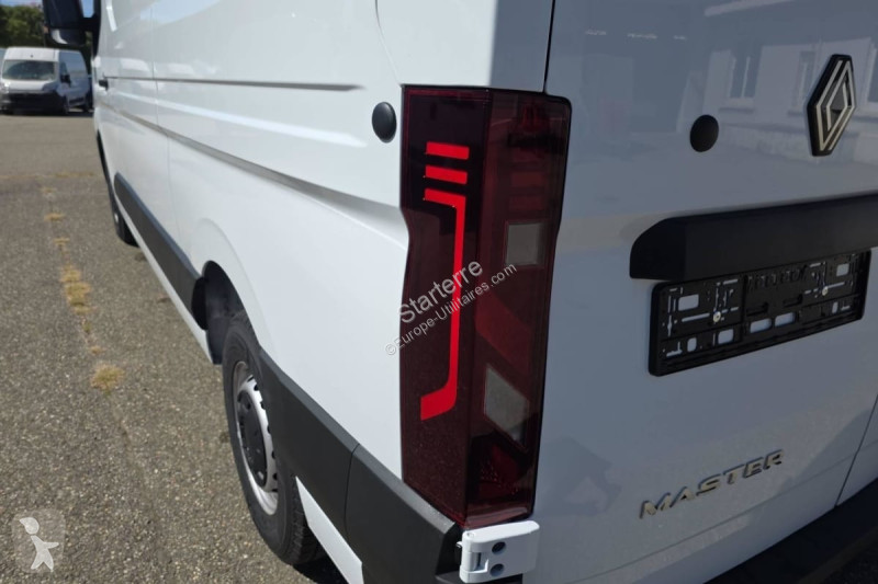 Véhicule utilitaire Renault Fourgon