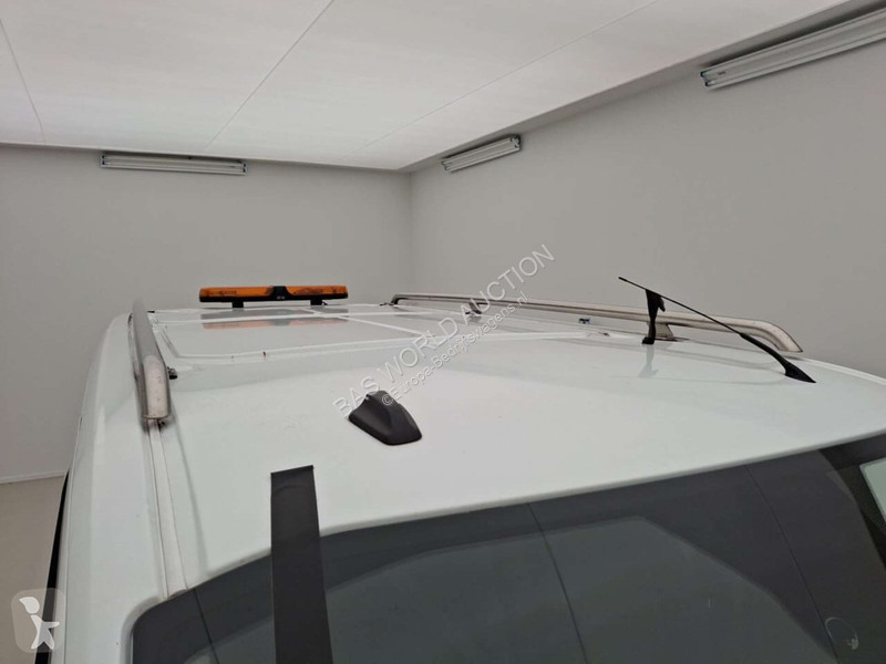 Лекотоварен автомобил Ford 340 1.0 L1H1 PHEV Tr...