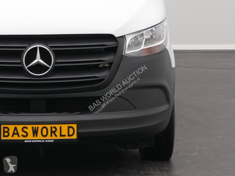 Лекотоварен автомобил Mercedes 315 CDI