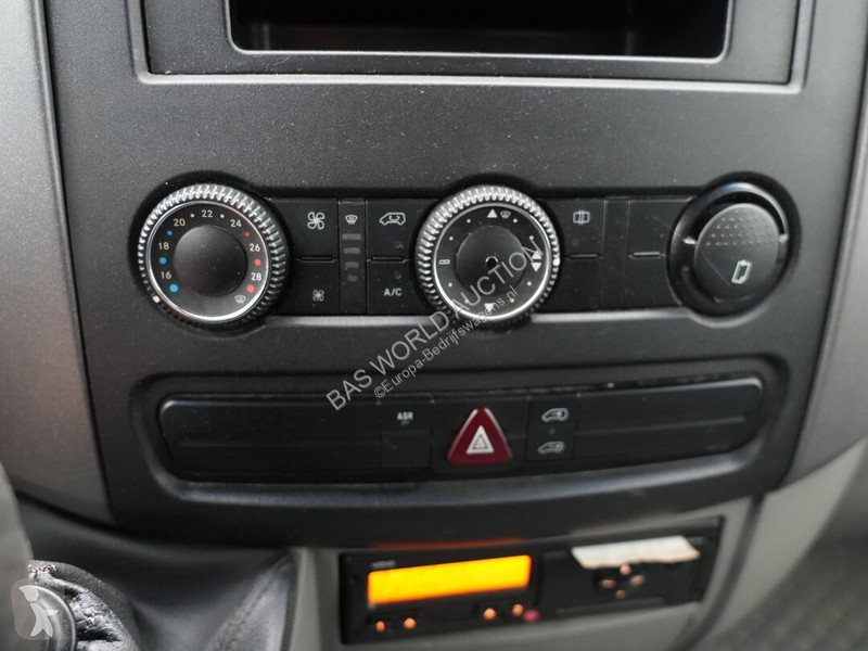 Лекотоварен автомобил Mercedes 516 CDI