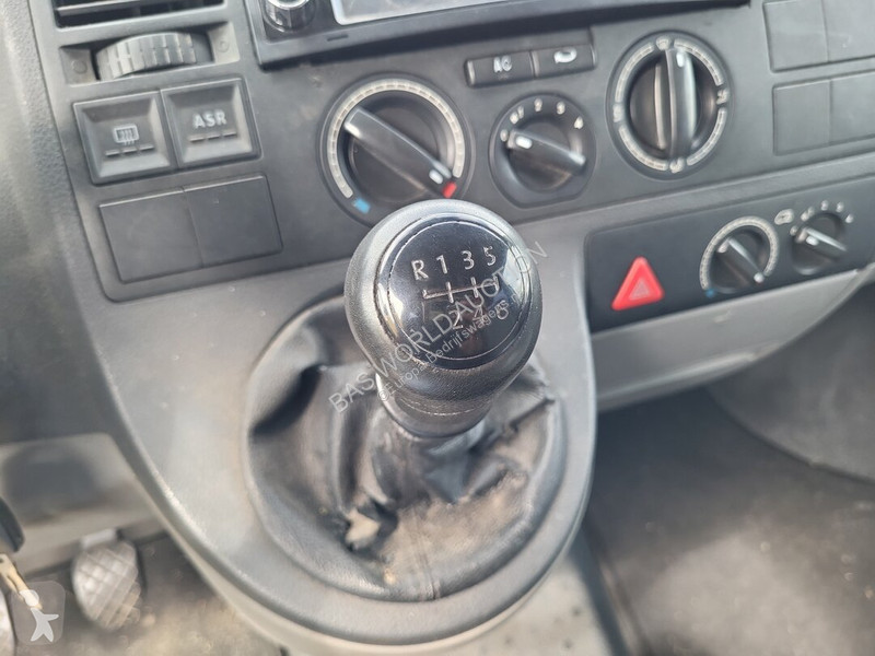 Лекотоварен автомобил Volkswagen 131pk