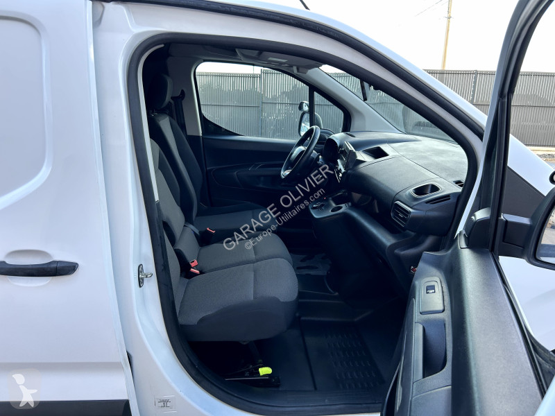 Лекотоварен автомобил Citroën XL 950KG 1.5...