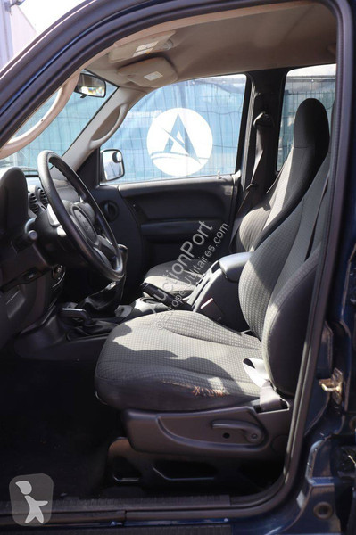 Furgoneta Jeep  LIBERTY SPORT