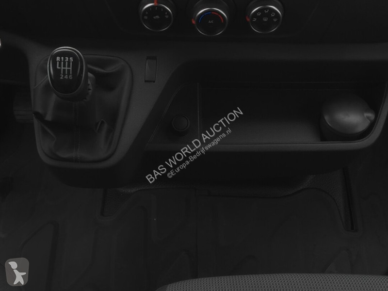 Furgoneta Renault 135PK