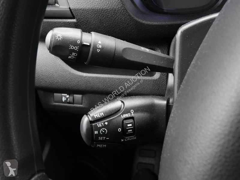 Bedrijfswagen Fiat 144pk