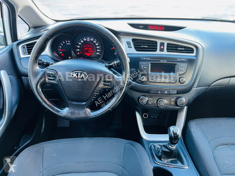 KIA cee'd Sportswagon 1.4 CRDi 90...