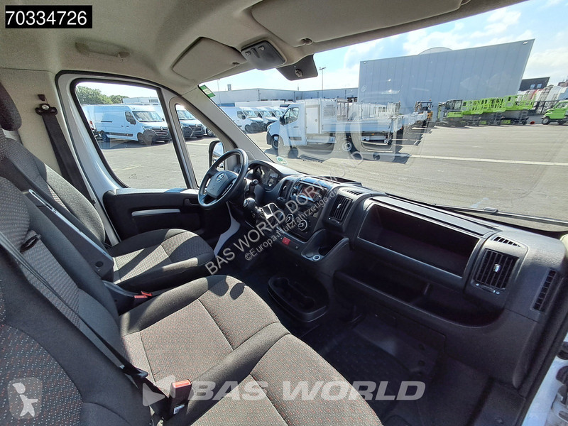 Furgoneta Opel 140PK Ladebordwand 165PS Koffer...
