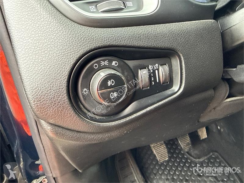 Furgoneta Jeep 4WD SUV