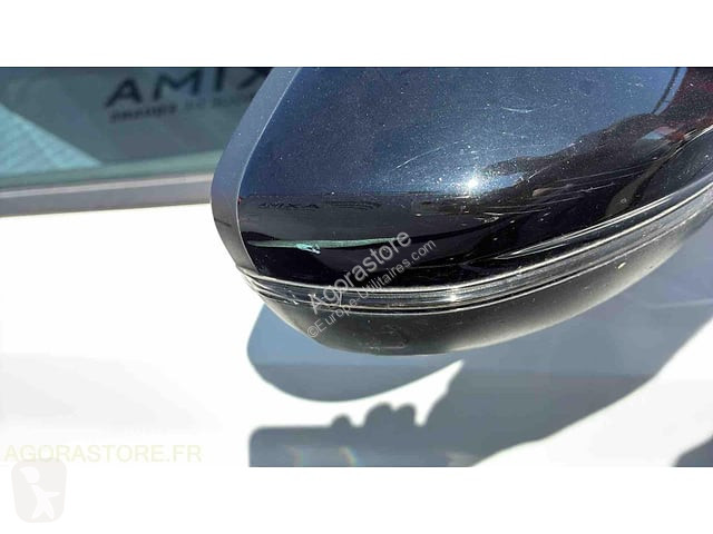 Коммерческий автомобиль