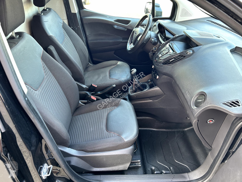 Коммерческий автомобиль Ford Transit 1.5 TDCI...