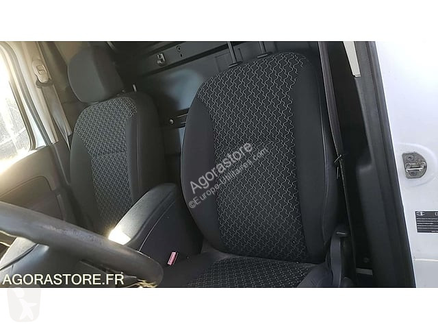Коммерческий автомобиль
