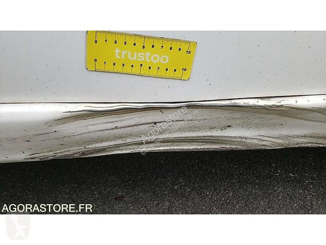 Коммерческий автомобиль
