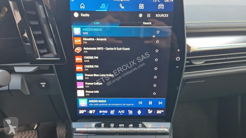 Veículo utilitário Renault MEGANE E-TECH