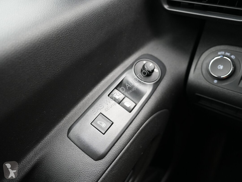 Haszongépjármű Opel e 136pk -e