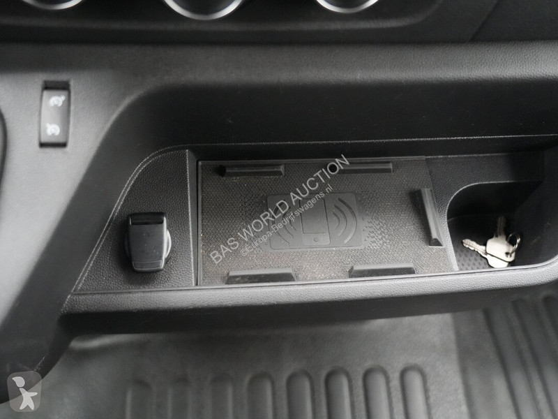 Furgoneta Renault 145PK