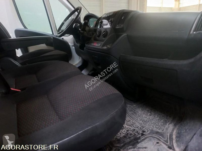 Veículo utilitário Peugeot BOXER