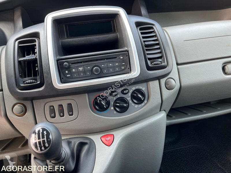 Veículo utilitário Renault TRAFIC