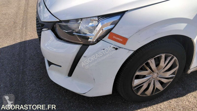 Véhicule utilitaire Peugeot 208