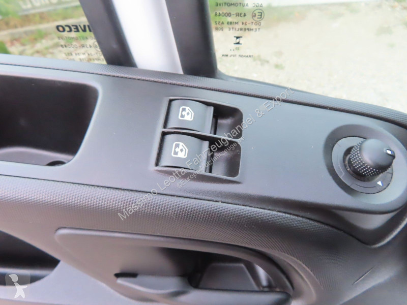 Užitkové vozidlo Iveco 35C16  3,0  Möbelkoffer...