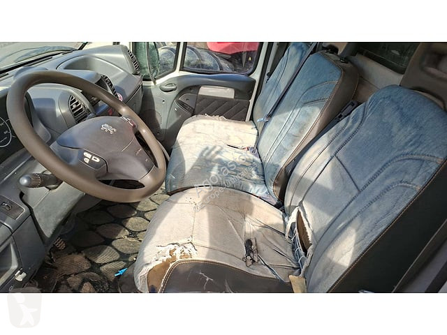 Véhicule utilitaire Peugeot BOXER