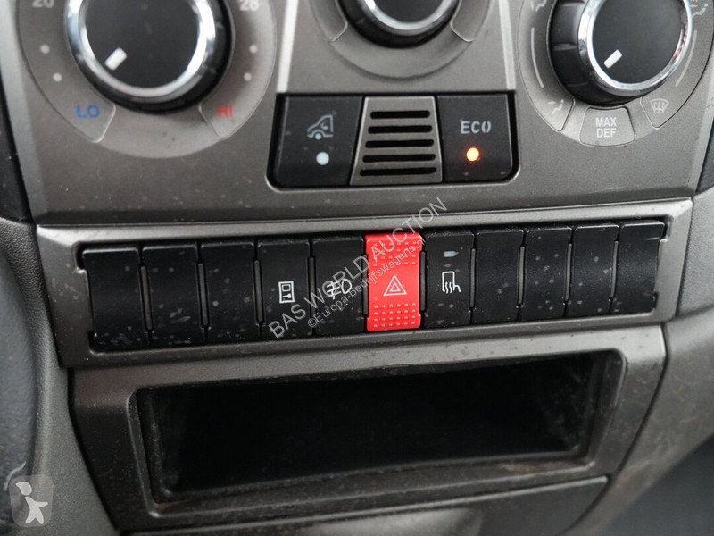 Véhicule utilitaire Iveco 35C13