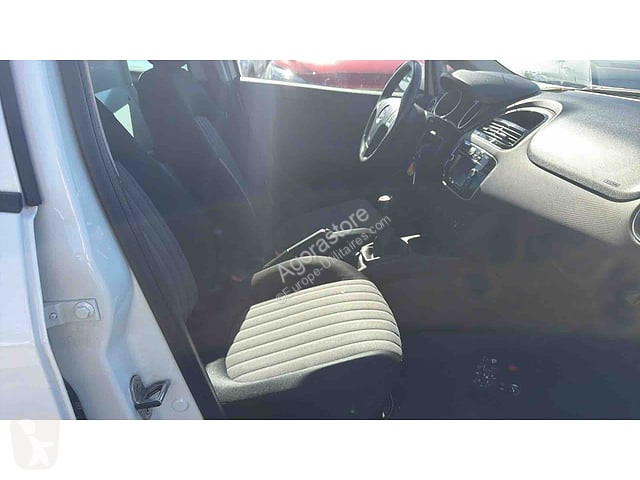 Коммерческий автомобиль Fiat PUNTO