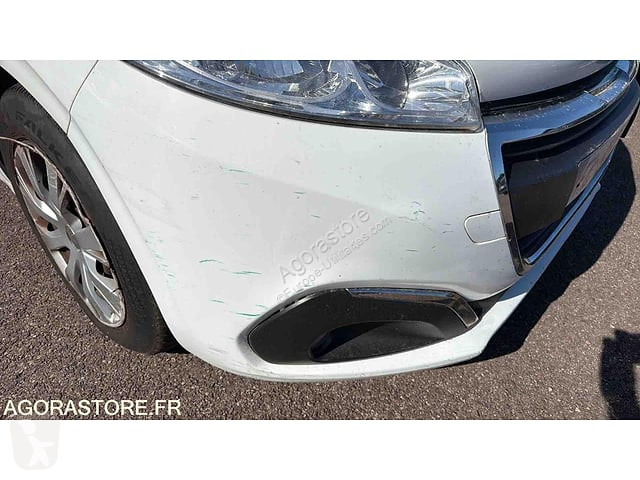 Коммерческий автомобиль