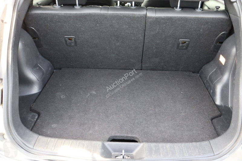 Nissan  van